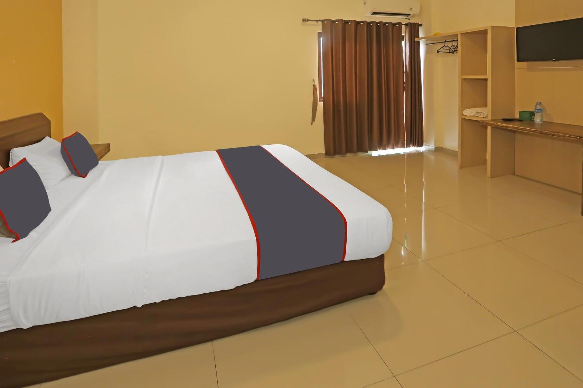 Super Oyo Collection O 92130 Hotel Fiducia Kaji Yakarta Exterior foto