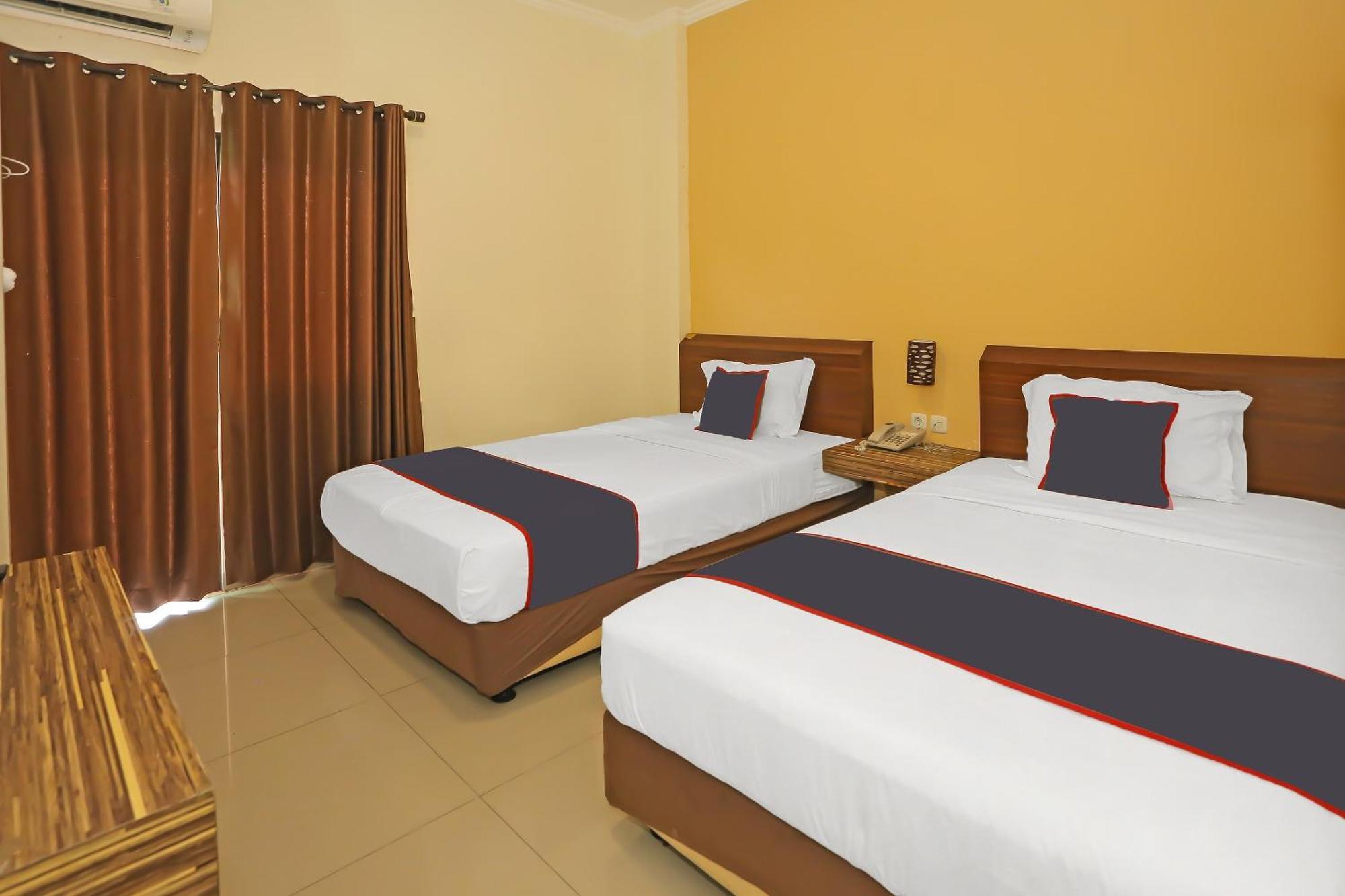 Super Oyo Collection O 92130 Hotel Fiducia Kaji Yakarta Exterior foto