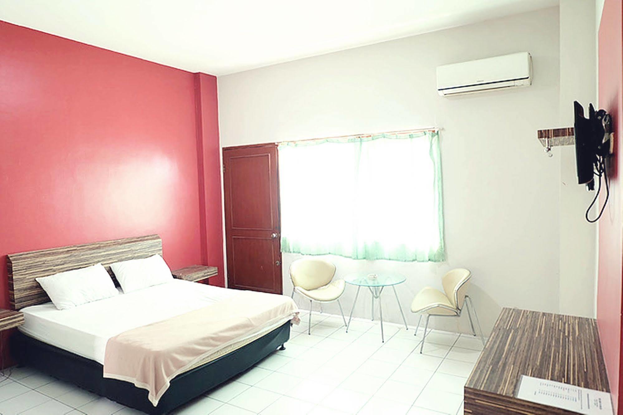 Super Oyo Collection O 92130 Hotel Fiducia Kaji Yakarta Exterior foto